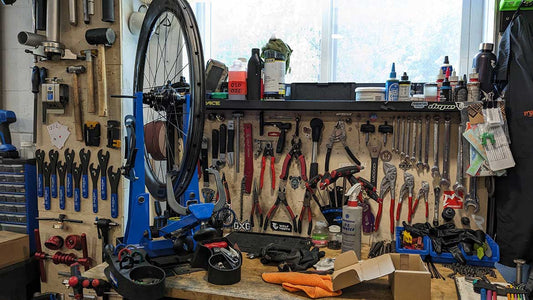 mechanic work bench