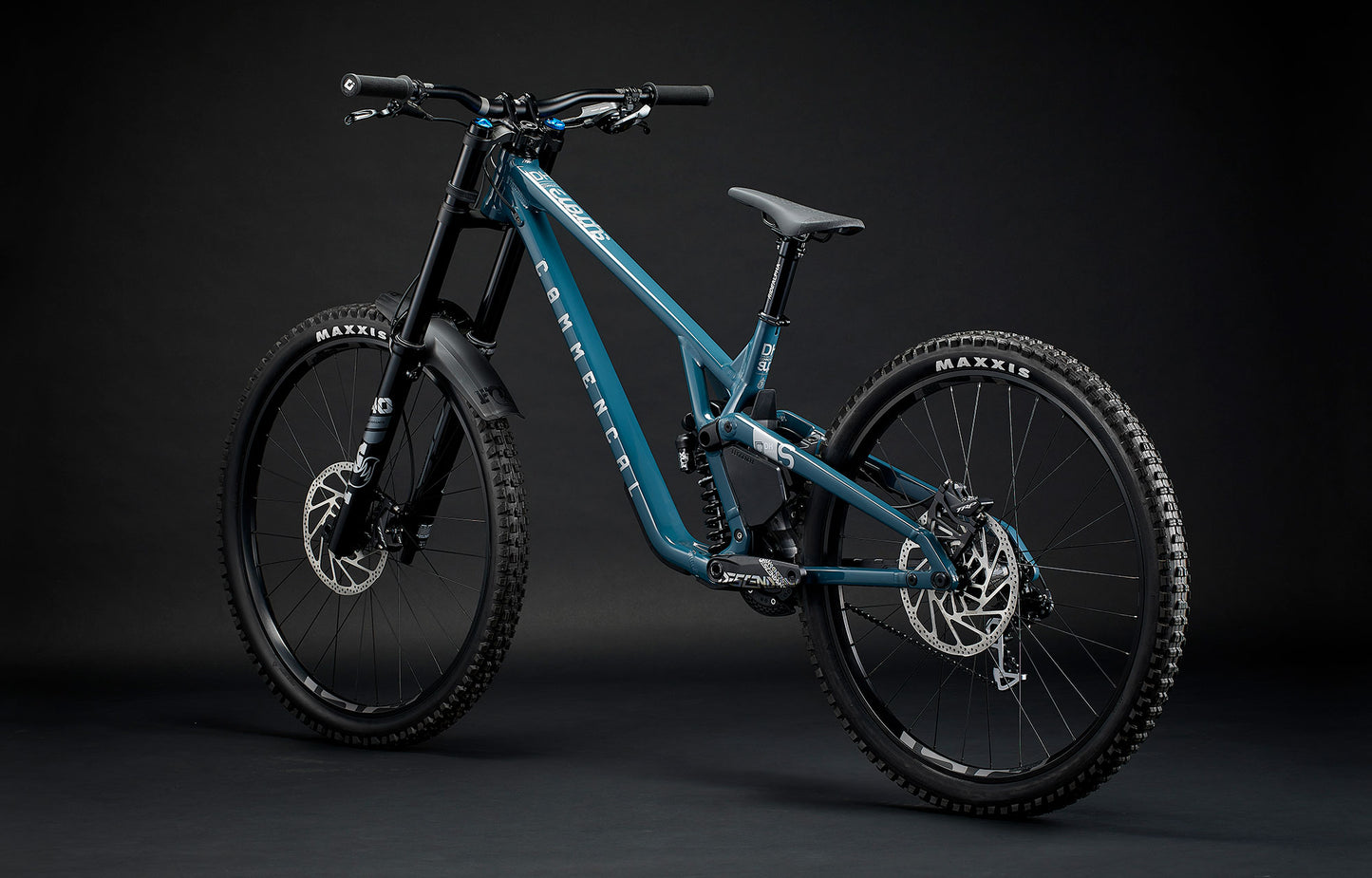 Commencal Supreme DH V5 | World Cup Proven. Race Ready