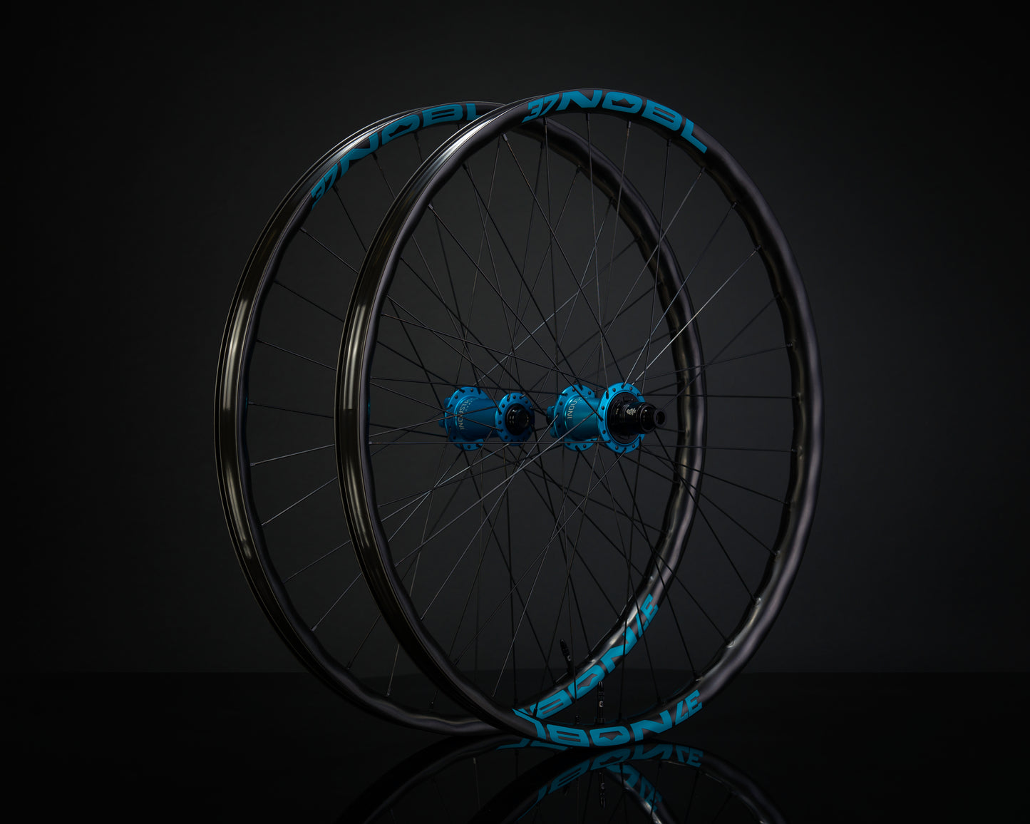 NOBL TR37 Wheelset | Industry Nine Hydra