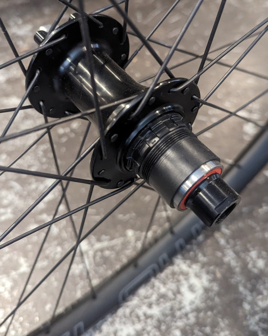 Stans Flow MK4 w Formula Hubs